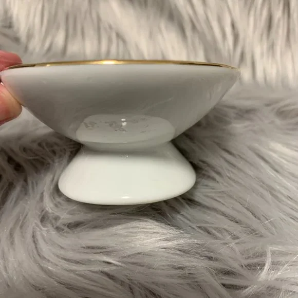 Santa Bubble Bath Soap Dish - Picture 3 of 5